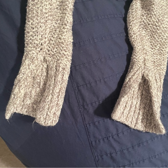 Loft Gray Sweater - Picture 4 of 6